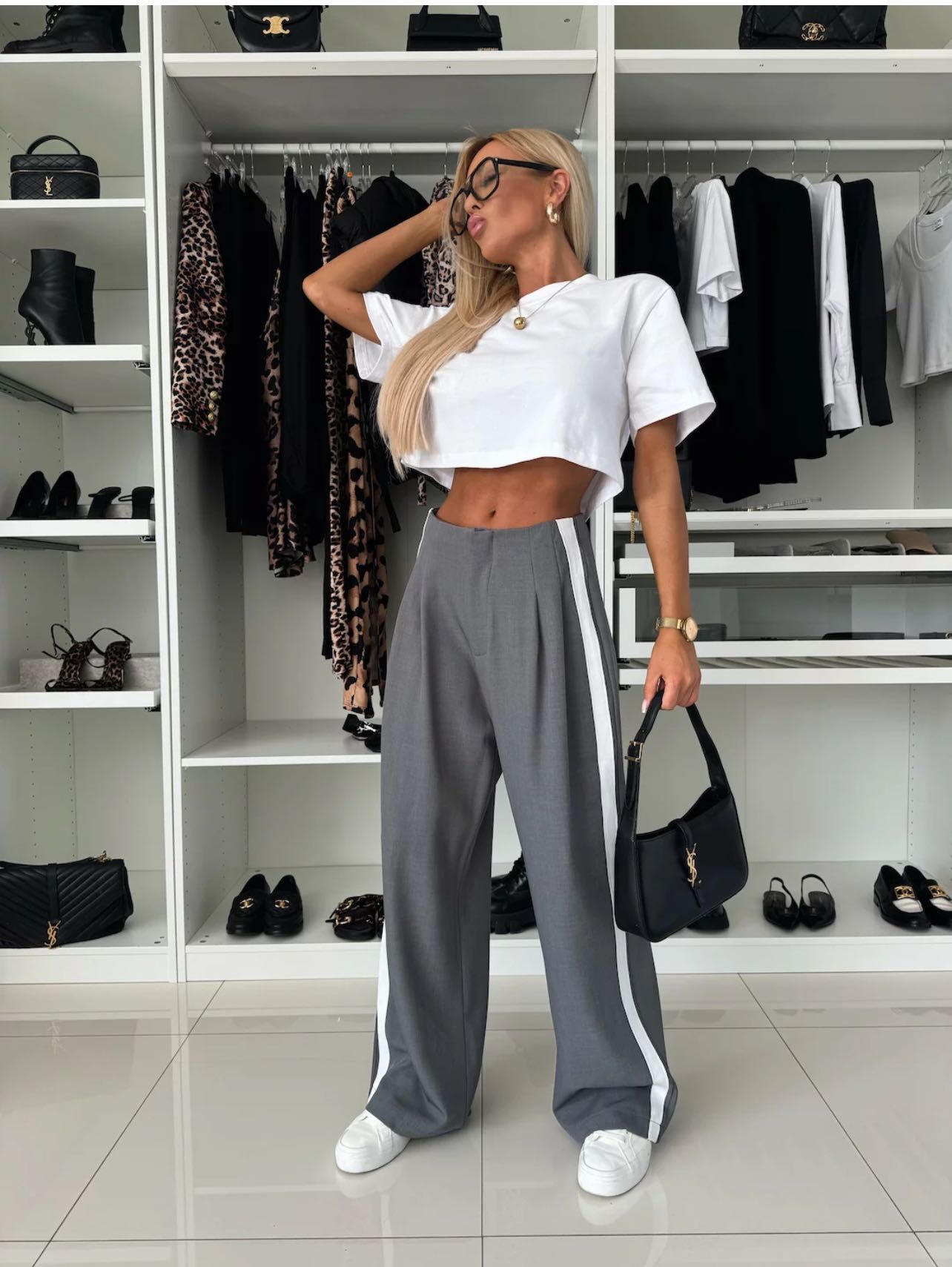 Lira - Blouse and loose-fitting pants suit