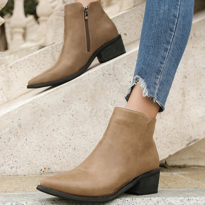 ZURI - LEATHER ANKLE BOOTS