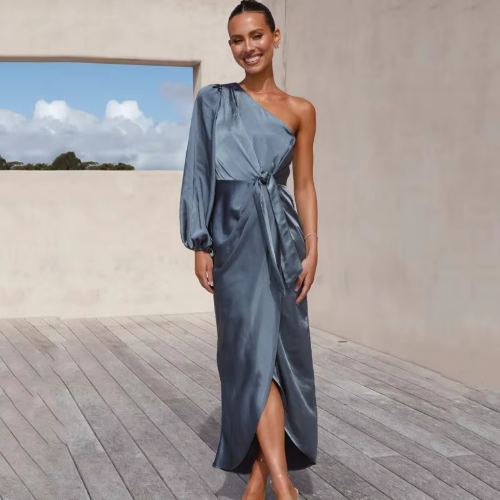 Anastasia - Maxi Dress with One Shoulder Elegance