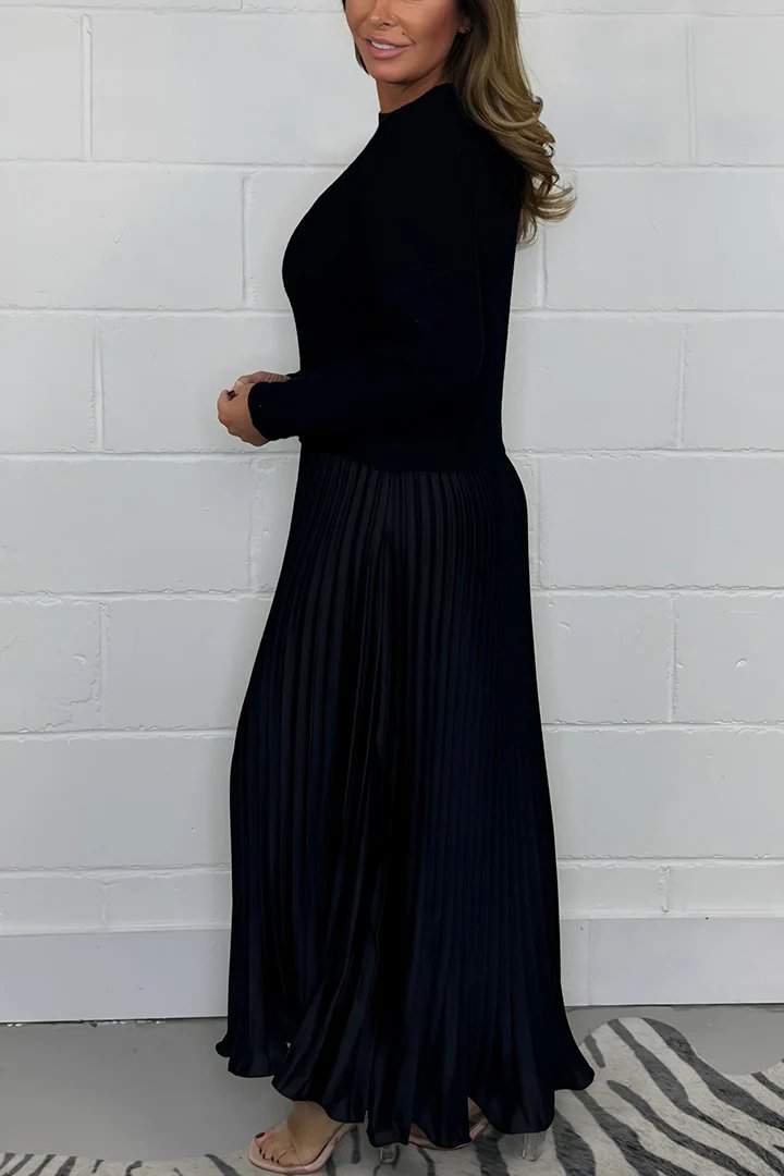 SELLA - LONG SWEATER & PLEATED SKIRT SET